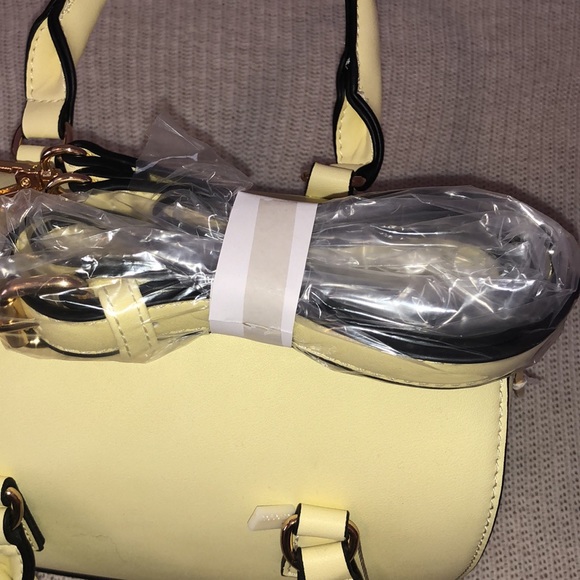 Pastel Yellow Isabelle Purse - Picture 2 of 2